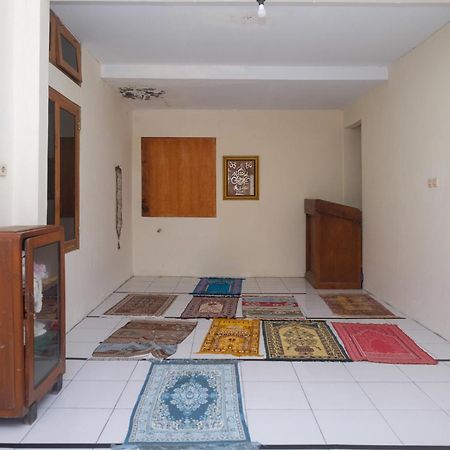 Reddoorz Syariah Near Alun Alun Wonosari Hotel Exterior foto